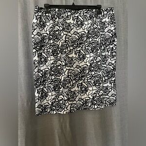Black & White Floral Pencil Skirt